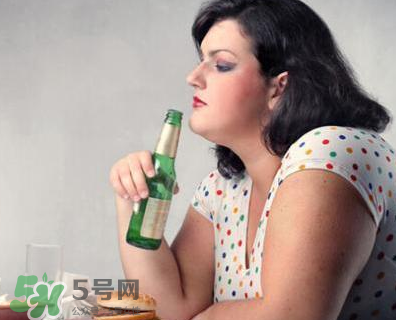 熬夜會長胖的原因  長胖是因為熬夜嗎？