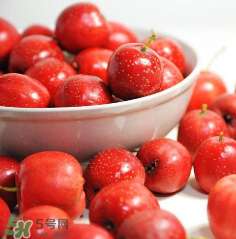 山楂和蜂蜜能一起沖水喝嗎？