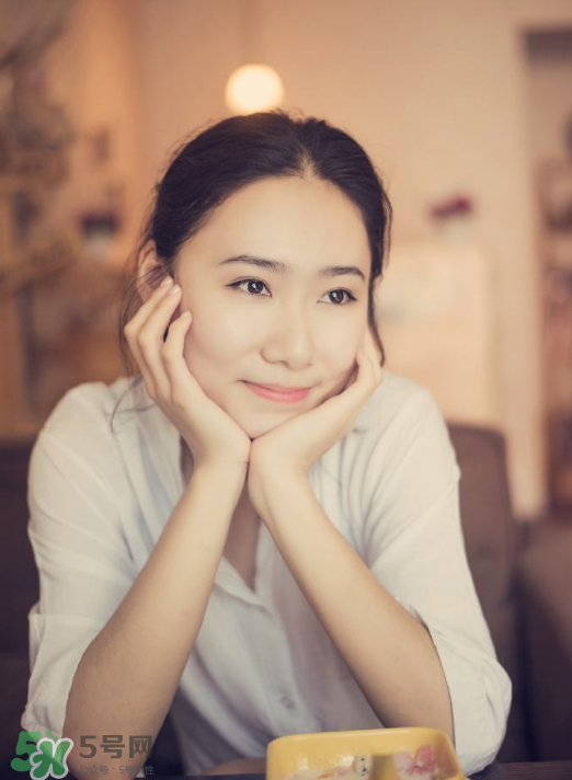 乳腺炎應(yīng)該吃什么？乳腺炎應(yīng)該注意什么？