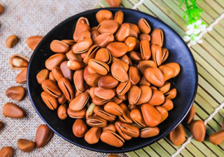 松籽什么季節(jié)采摘？吃松籽有什么好處？