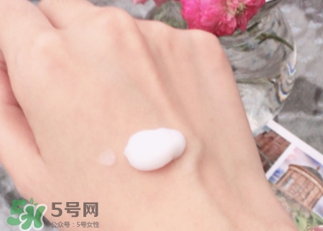 護(hù)發(fā)素可以抹在頭皮上嗎？