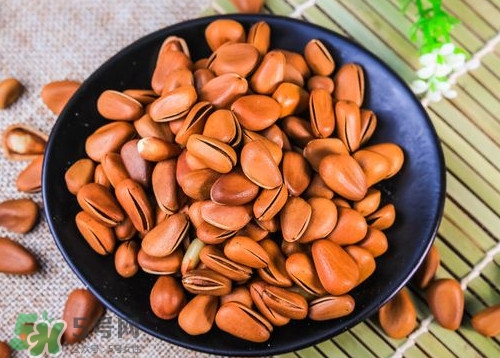 松子一天吃多少粒為宜？松子吃多了有什么壞處