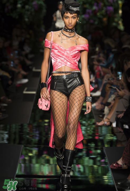 moschino2018春夏系列服裝怎么樣_好看嗎？