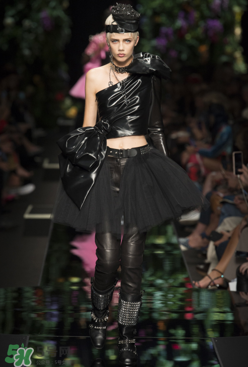 moschino2018春夏系列服裝怎么樣_好看嗎？