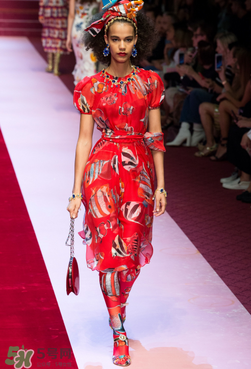 dolce gabbana2018春夏系列服裝怎么樣_好看嗎？