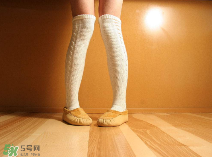 風(fēng)濕會(huì)引起發(fā)燒嗎？風(fēng)濕會(huì)引起胎停嗎？