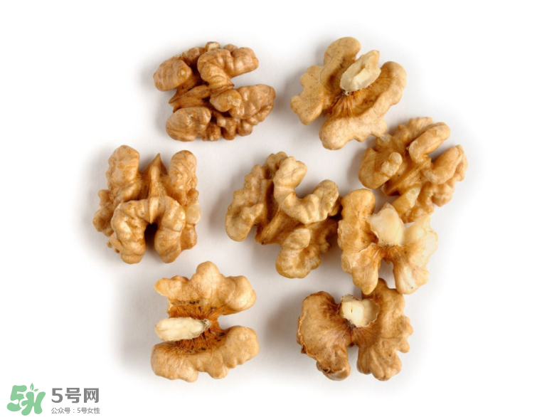 核桃的主要品類有哪些？怎樣正確吃核桃？