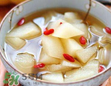 什么食物潤(rùn)肺止咳？潤(rùn)肺止咳湯的做法大全 