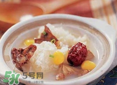 什么食物潤(rùn)肺止咳？潤(rùn)肺止咳湯的做法大全 
