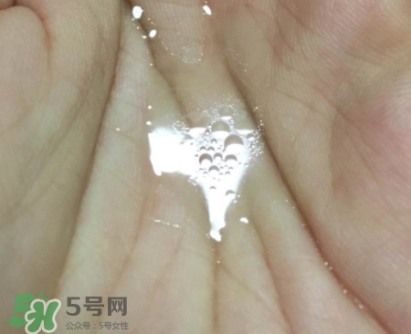 香邂格蕾古法凝光醋萃爽膚水怎么用？