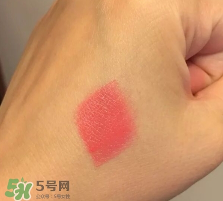 雅詩(shī)蘭黛戀愛(ài)唇膏怎么打開(kāi)？雅詩(shī)蘭黛戀愛(ài)唇膏怎么用