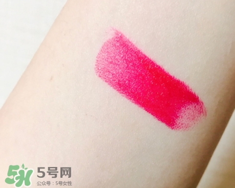 蘭蔻菁純唇膏小紅色是什么顏色？蘭蔻小紅色好看嗎