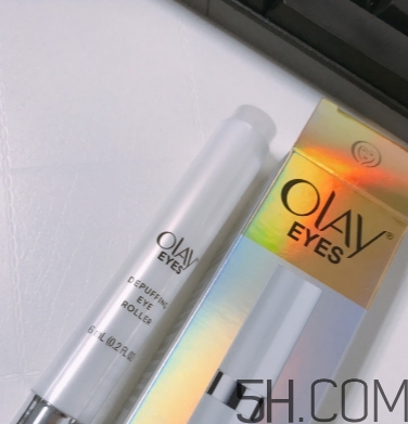 olay水腫消消棒怎么用？olay舒緩眼部走珠筆使用方法