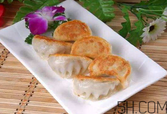 煎餃怎么做不粘鍋？煎餃粘鍋怎么辦？