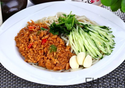 炸醬面可以用豆瓣醬嗎？炸醬面可以用黃豆醬嗎？