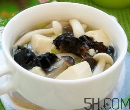 蘑菇和海參能一起吃嗎？蘑菇海參湯的做法