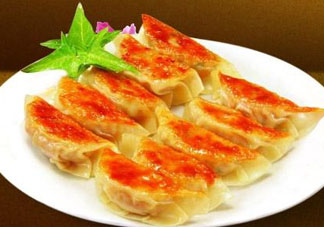 煎餃可以先蒸后煎嗎？煎餃是生煎還是熟煎？