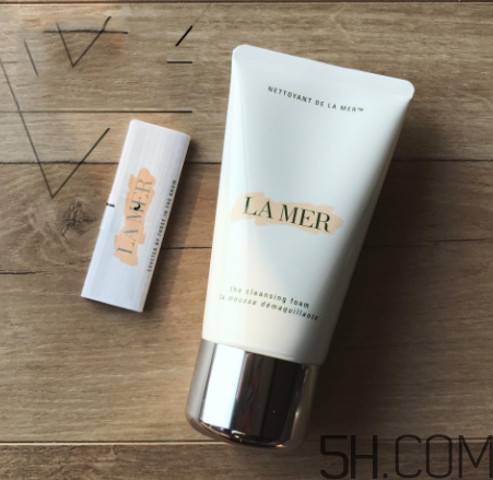 海藍(lán)之謎璀璨凈透潔面泡沫怎么用？使用方法