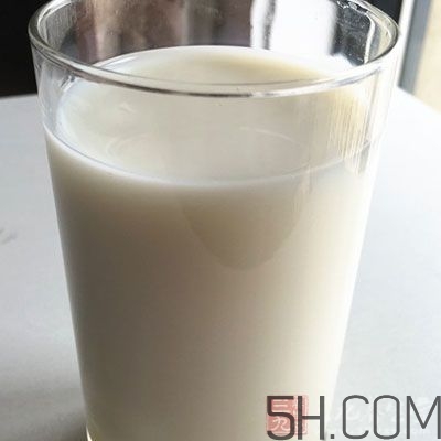 牛奶煮開了還有營養(yǎng)嗎？牛奶可以加熱嗎？