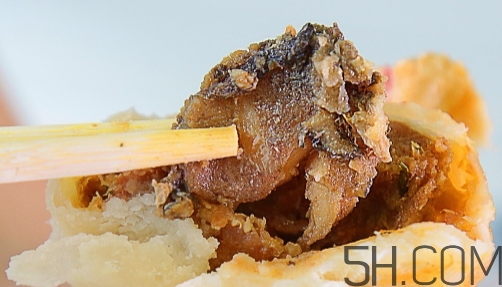 鮑魚鮮肉月餅多少錢？鮑魚鮮肉月餅?zāi)睦镔I？