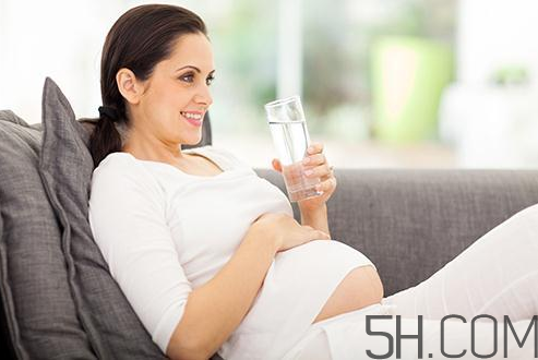 孕婦可以喝隔夜開(kāi)水嗎？孕婦可以喝隔夜湯嗎？