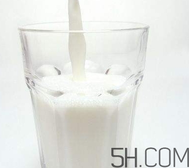 孕婦奶粉和鈣片可以一起吃嗎？喝孕婦奶粉還需要吃鈣片嗎？
