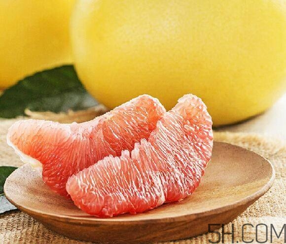 紅心柚子與白肉柚子有什么差別？紅心柚子是轉(zhuǎn)基因嗎？