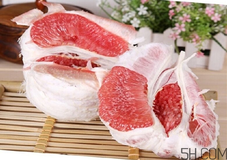 紅心柚子與白肉柚子有什么差別？紅心柚子是轉(zhuǎn)基因嗎？