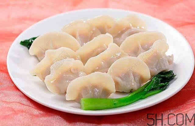 煮餃子開鍋煮皮還是餡？煮餃子蓋不蓋鍋蓋？