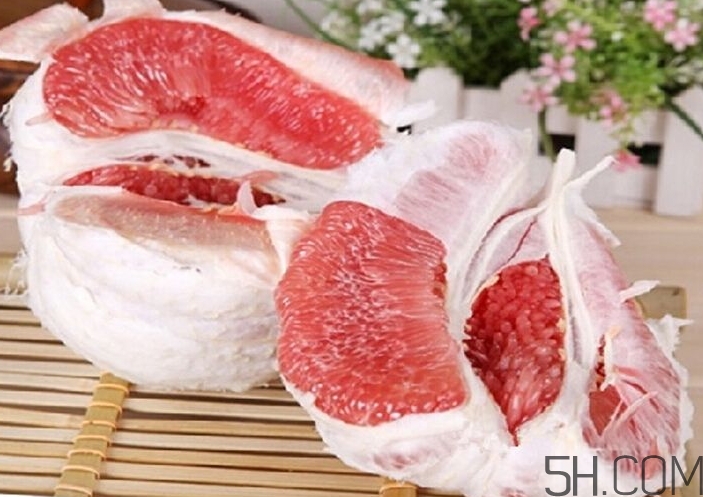 吃紅心柚子有什么好處？紅心柚子的功效與作用