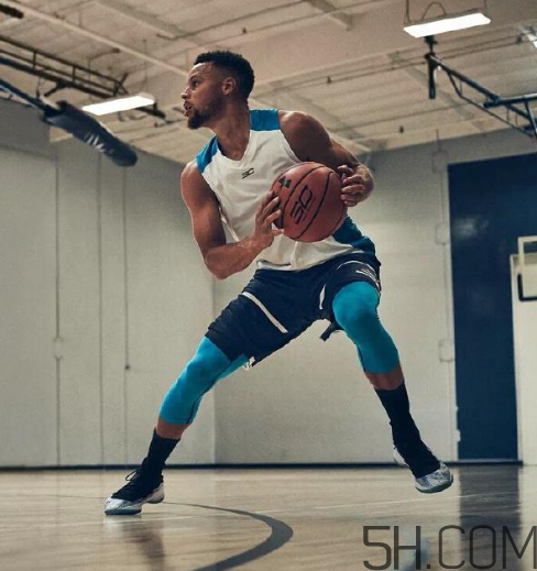 under armour curry 4鞋碼偏小嗎？庫里第四代戰(zhàn)靴尺碼怎么選？