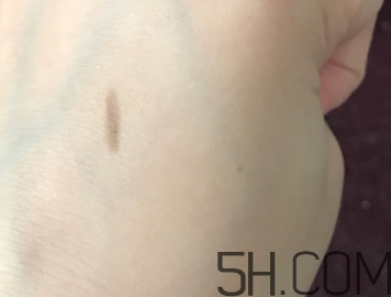 水粉霜是什么？水粉霜是粉底液嗎？