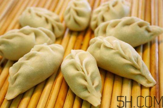 冰凍的餃子皮怎么解凍？冰凍的水餃要煮多久？