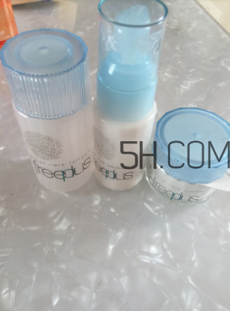 芳珂和芙麗芳絲哪個(gè)好？芙麗芳絲和芳珂fancl的區(qū)別