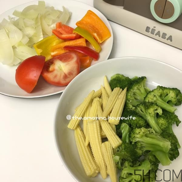 關(guān)于寶寶吃輔食的疑難問題，答案在這里