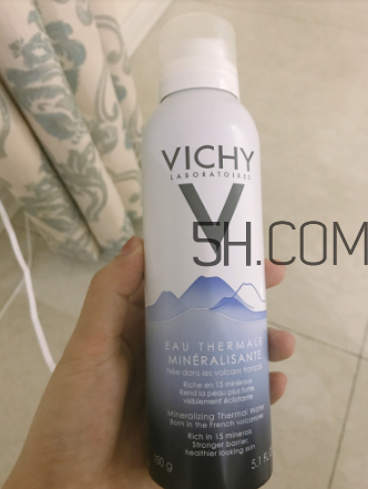 理膚泉噴霧和薇姿噴霧哪個(gè)好？理膚泉和薇姿噴霧測(cè)評(píng)