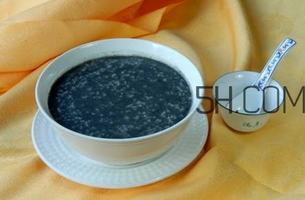 喝黑芝麻糊有什么好處和壞處？黑芝麻糊什么時(shí)候喝最好？