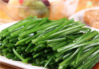 如何鑒別毒韭菜？吃野韭菜的營養(yǎng)價(jià)值