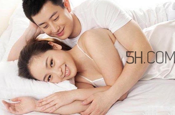 孕晚期同房有助于生產(chǎn)嗎？孕晚期同房對(duì)胎兒有影響嗎？
