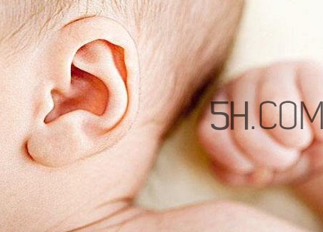 耳朵會感染腳氣嗎？耳朵感染腳氣怎么治