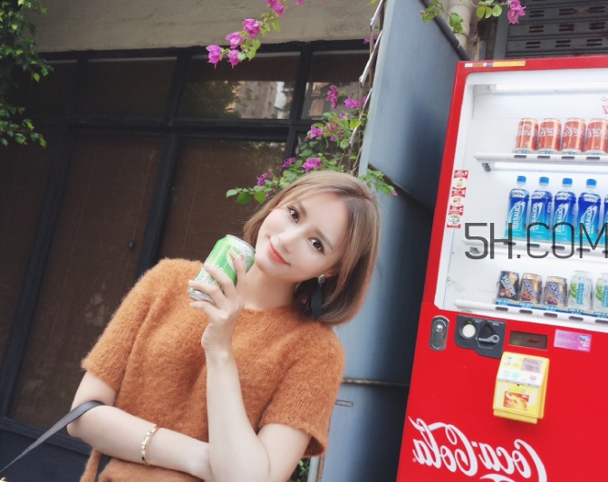 中耳炎和狐臭有關(guān)系嗎？中耳炎會(huì)自愈嗎？