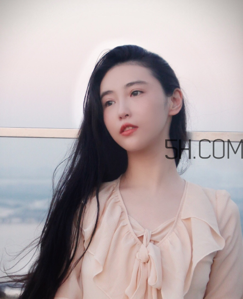 中耳炎應(yīng)該注意些什么？中耳炎應(yīng)該怎么治療？