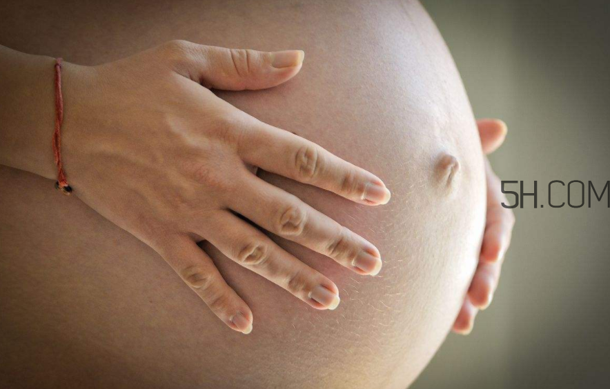 懷孕肚子痛正常嗎？懷孕三個月胎兒無胎心是怎么回事？