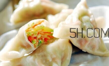 十個(gè)月的寶寶可以吃餃子嗎？寶寶吃什么餡的餃子好？
