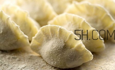 十個(gè)月的寶寶可以吃餃子嗎？寶寶吃什么餡的餃子好？