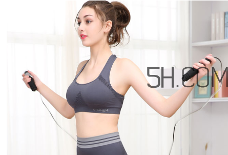 運動前吃什么好？跳繩減肥會瘦胸嗎？