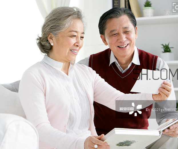 頸椎病能游泳嗎？頸椎病能引起胸疼嗎？