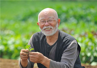 肺結(jié)核跟乙肝哪個(gè)嚴(yán)重？肺結(jié)核會轉(zhuǎn)化為肺癌嗎？