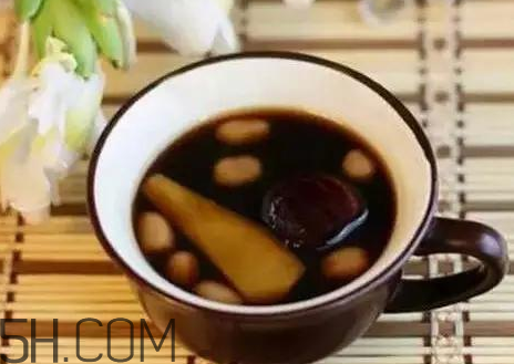 秋天早上能吃姜嗎？秋天喝什么蜂蜜好？