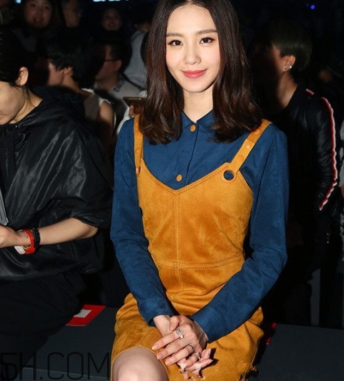 焦糖色適合什么膚色？焦糖色適合黃皮嗎